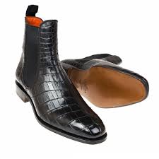 Выбирай короткие ботинки в черном или коричневом цвете, на каблуке или без. Botinki Chelsi Zhenskie 1118 Hills