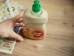 Genoux Et Coudes Fonces Les Recettes Maison Qui Marchent Gisella Pinshouse Clean House Chandelier Makeover Hand Soap Bottle