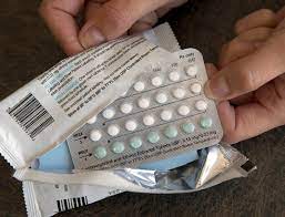 We all know getting birth control can be an exhausting process. Birth Control 12 Months Of Pills Gives Women Autonomy Research Says