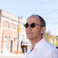 York's Centre for AI & Society (CAIS), co-headed by Psychology Professor &  York Research Chair in Human and Computer Vision, James Elder, brings  together research areas like neuroscience and computer-vision in “generating