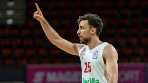 Ağustos 2010'da kuzey denizi gelişim basketbol kupası'nda oynadı. Akpinar Kehrt In Die Turkei Zuruck Kicker