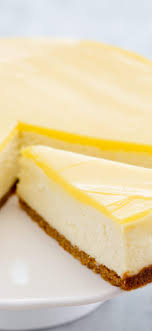 Lemon Cheesecake Lemon Curd On Top Of Our Cake Gives Our Lemon Cheesecake Recipe Special Pizzazz Cheesecake Recipes Chocolate Cheesecake Pie Recipe Baking