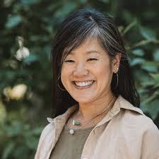 Eileen Lee's Instagram, Twitter & Facebook