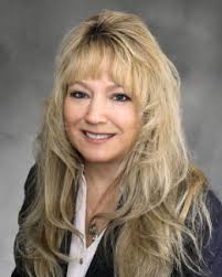 Marilyn Browning's Instagram, Twitter & Facebook