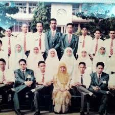 Sekolah menengah sains sultan mohamad jiwa (english: Photos At Sekolah Menengah Sains Sultan Mohamad Jiwa High School