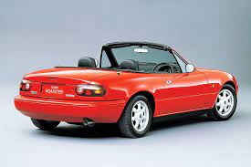 紀念初代 eunos roadster 風采 mazda 為日規 mx 5 限量推出 經典紅 車色 國王車訊kingautos mazda mx5 mazda mx5 miata miata
