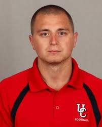 2009 UC Dinos Football Media Guide