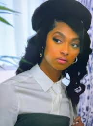 Kat's intuition about Eva in the Beyond The Gates universe