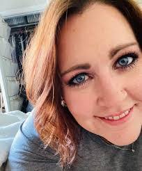 Deborah Hertel's Instagram, Twitter & Facebook