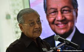 Ayahanda sultan kelantan, sultan muhammad v iaitu sultan ismail petra mangkat di wad diraja hospital raja perempuan. Sultan Ismail Petra Tertib Mudah Bekerjasama Kata Dr M Free Malaysia Today Fmt