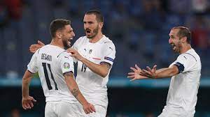 Wir haben für euch die aufstellungen beider mannschaften prognostiziert und zeigen euch welche spieler derzeit verletzt. Fussball Em 2021 Italien Schlagt Die Turkei Zum Auftakt Deutlich Der Spiegel