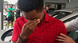 Young man walked miles for first day of work, gets car from CEO - ABC News