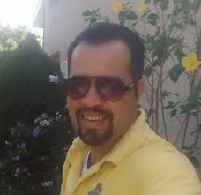 Harold Estrada: Apasionado por la poesía