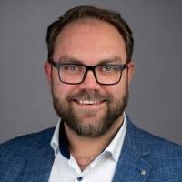 100+ perfiles de «Schell»