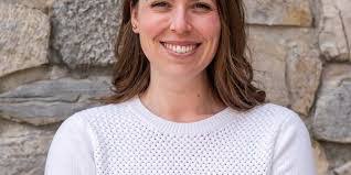 Ana Navas's Instagram, Twitter & Facebook