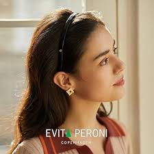 EVITA PERONI Lot de 2 bandeaux à cheveux conçus pour les lunettes, sans  pression, sans maux de tête, confortables pour femmes, tendance, fins,  antidérapants, pour cheveux de femmes : Amazon.ca: Mode