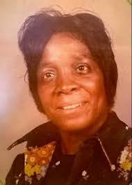 Elizabeth Dumas's Instagram, Twitter & Facebook