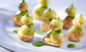 I muffin salati prosciutto e piselli sono degli antipasti ricchi di gusto, piacevolissimi al palato. Finger Food Bigne Salati Con Crema Di Piselli Al Profumo Di Menta Deliziosi E Facili Da Preparare Leitv