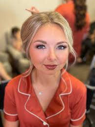 Hi! Makeup artist here 💕 I have some July weekends open if anyone is  looking for someone to do makeup