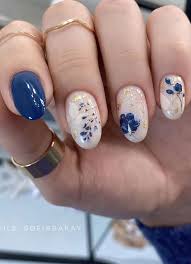 Nail designing salons have professional nail designing tools to create nails designs. 8jesdlirem71vm