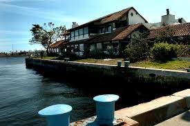 They're easy to consume and don't contain bits that could irritate the area of surgery. Remembering Burt Reynolds And Burt Jack S Restaurant In Fort Lauderdale South Florida Sun Sentinel South Florida Sun Sentinel
