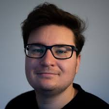 For et år siden vidste jeg seriøst næsten ingenting om Facebook…