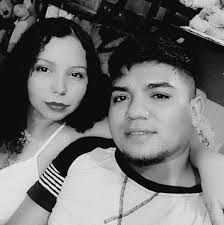 La Presidenta Xiomara Castro visitó Roatán junto al Dr. René Savoff El Dr.  René Savoff, acompañó a la Presidenta @XiomaraCastroZ en su recorrido por  el municipio de Roatán, donde se destacaron importantes