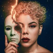 No temas, porque yo estoy contigo; no desmayes, porque yo soy tu Dios que  te esfuerzo; siempre te ayudaré, siempre te sustentaré con la diestra de mi  justicia”. Isaías 41:10 #yeseniathen #frases