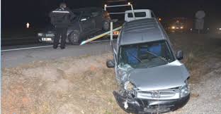 Ankara'da köprüden düşen otomobilde bulunan 3 kişi yaralandı. Ankara Da Trafik Kazasi 9 Yarali Haberi Son Dakika Haberleri