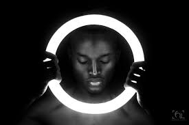 5 Reasons You Must Try Out A Ring Light This Weekend Ring Light Photography Light Photography Photography Poses For Men