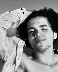 Issac Randall (@issac_randall) • Instagram photos and videos