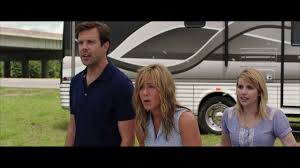 Дженнифер энистон, джейсон судейкис, эмма робертс и др. We Re The Millers Official Red Band Trailer Hd Youtube