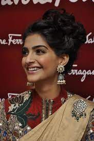 The hottest images and pictures of danielle bregoli aka bhad bhabie which will win your heart. Bengali Hairstyle Khopa