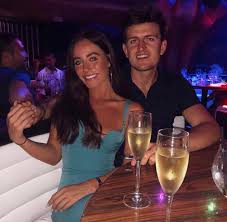 Manchester united skipper maguire has been sidelined since damaging ankle ligaments against aston villa towards the end of the season but has been training and declared. Harry Maguire Verlobte V Vermogen Grosse Tattoo Herkunft 2021 Taddlr