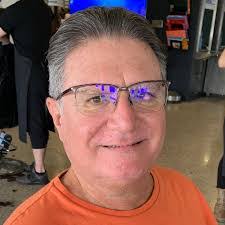 Allen Mays's Instagram, Twitter & Facebook