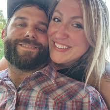 Are there big rig friendly diesel fuel stations in Cody, Wyoming?