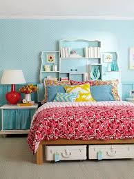 Whether you choose a discreet and simple design or go for a plan that takes over the entire wall, there is an option for you. 17 Diy Bookcase Headboard Design Ideas