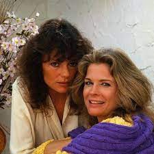 Liz and merry noel become friends as college roommates and their friendship endures over the years. Jacqueline Bisset Candice Bergen Rich And Famous 1981 Jacqueline Bisset Candice Bergen Jacqueline