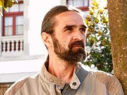 Zamów dostawę do dowolnego salonu i zapłać przy odbiorze! Marin Malaicu Hondrari Poeta Rumeno Posts Facebook