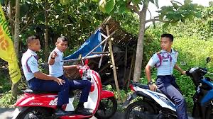 Smk penerbangan dirgantara adalah sekolah menengah kejuruan (smk) swasta yang berlokasi di propinsi banten kabupaten kab. Sikap Empati Smk Penerbangan Bina Dhirgantara Youtube