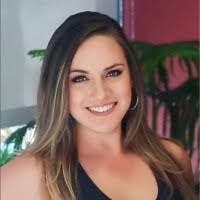 Kayla Gross's Instagram, Twitter & Facebook