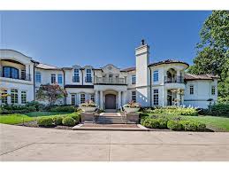 415 Springwood Drive Carmel In 46032 Photo 2 Luxury Real Estate Pretty House Estates