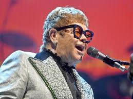 Brielle milla is a member of. Rocketman Elton John Gibt Erste Einblicke In Seinen Film