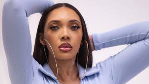 Nichole Lee's Instagram, Twitter & Facebook