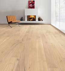 Haro Parkett 3500 Hdf Landhausdiele 2v Eiche Weiss 2v Eiche Haro Hdf Landhausdiele Par Modern Farmhouse Furniture Flooring Rustic Farmhouse Furniture