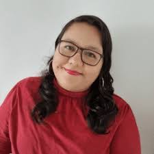 Linda Arenas's Instagram, Twitter & Facebook