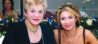 Anamaria prodan sarbatoreste dragobetele in dubai, acolo unde se afla alaturi de sotul ei, laurentiu reghecampf. Anamaria Prodan In Doliu Mama Sotiei Lui Reghecampf A Murit Ce Mesaj De Adio A Postat Sport Ro