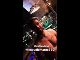 Follow dj claudinho de itacity and others on soundcloud. Claudinho Paga Promessa E Pula Pelado Na Lagoa De Ferias Com O Ex Brasil Youtube