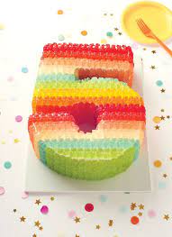 Weitere ideen zu gummibären selber machen, süßigkeiten selber machen, fruchtgummi rezept gummibärchen selber machen. Gummibarchen Torte Faszinierende Idee Zum Kindergeburtstag Gummy Bear Cakes Number Birthday Cakes Bear Cakes