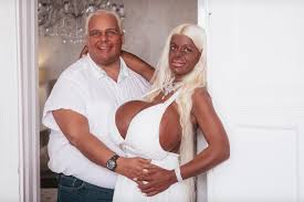 Fan page dedicated to martina big⬇subscribe to her official youtube channel to watch her incredible transformation⬇ martina official. Deutsche Will Um Jeden Preis Exotische Barbie Werden